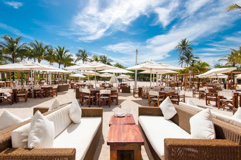 Nikki Beach bar